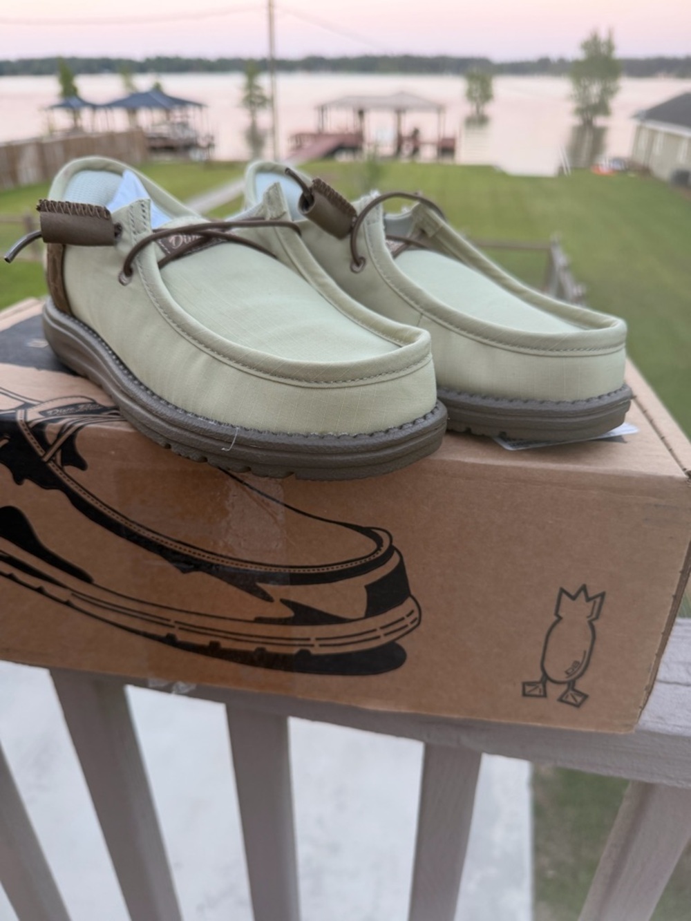 Dive Bomb Bombers youth size 1 Camo Low-Top Shoes New in box!
